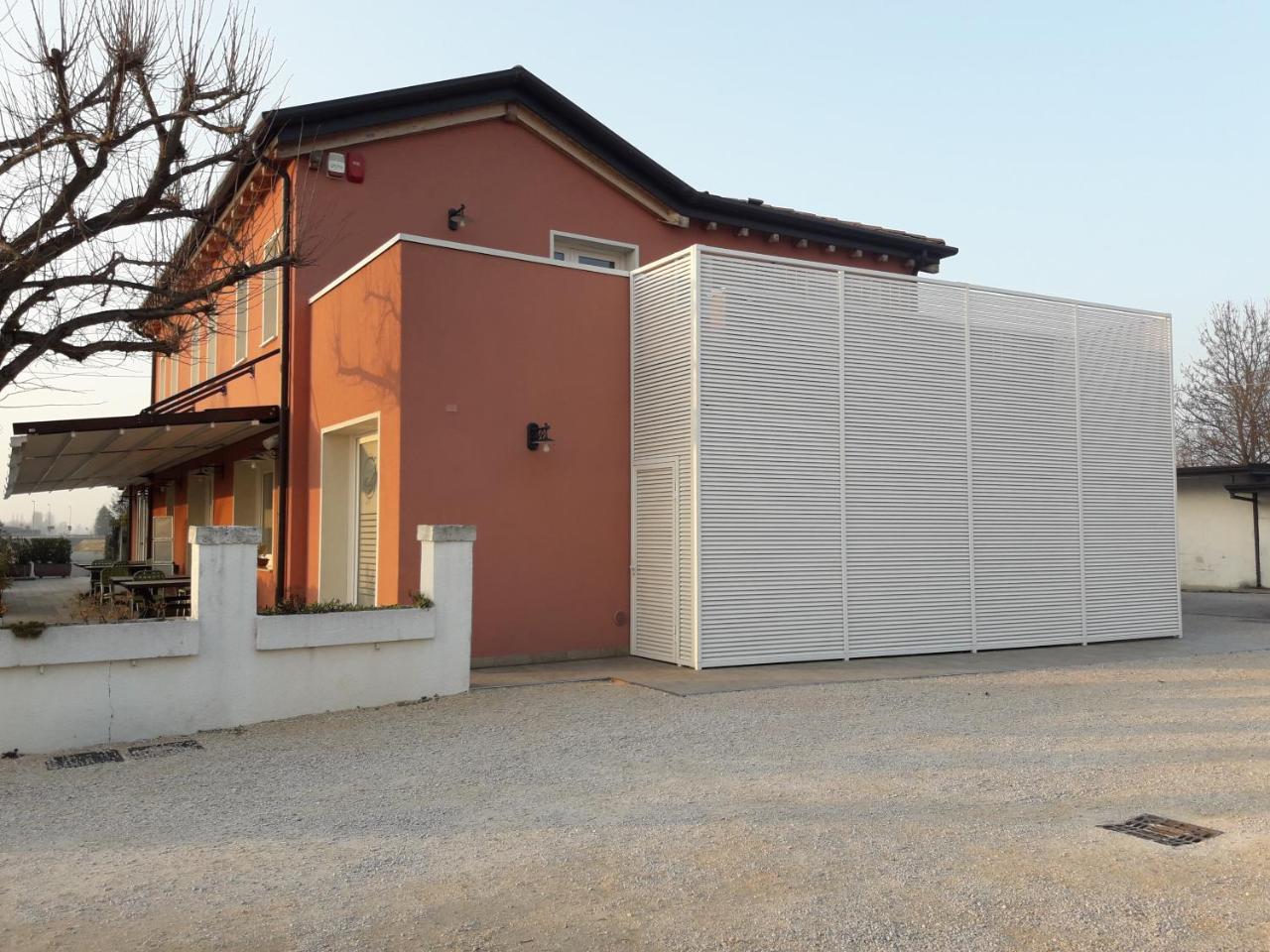 Locanda Mirafiori Hotell San Donà di Piave Eksteriør bilde